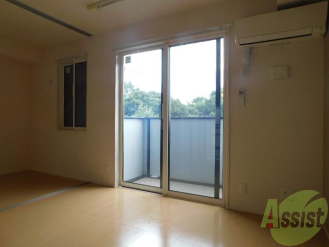 居室・リビング　１０．５帖のリビングです