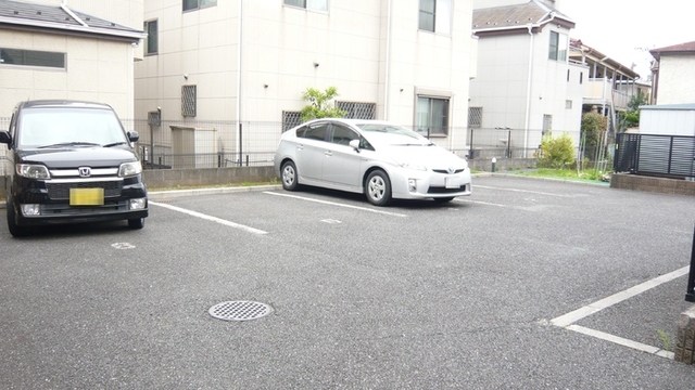 駐車場　駐車場（要空き確認）