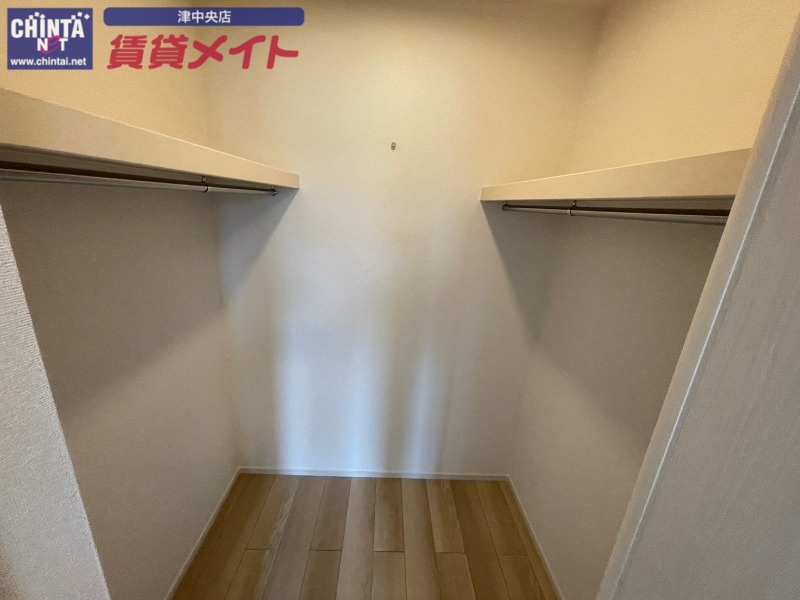 収納　同型部屋写真です。