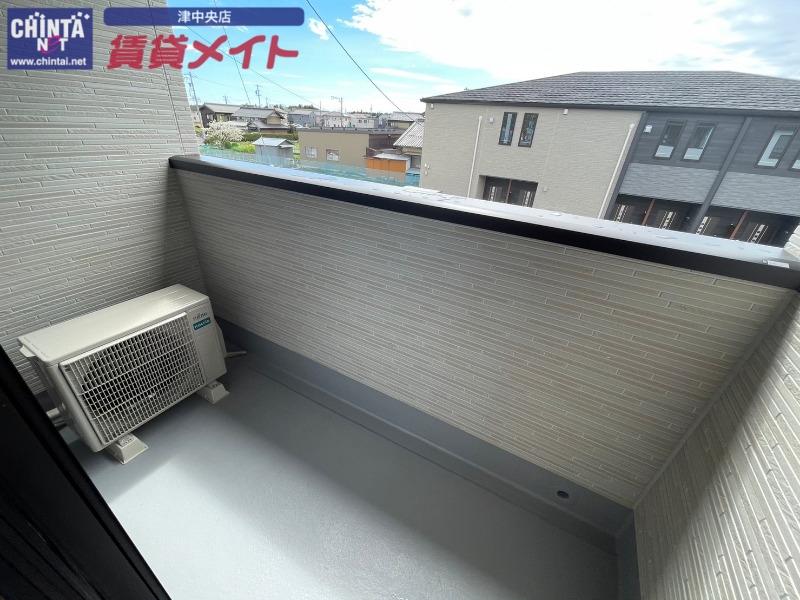 バルコニー　同型部屋写真です。