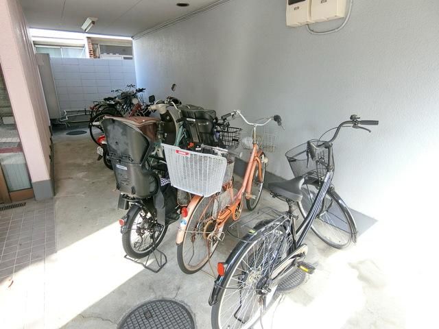 その他共有部分　♪屋根付き駐輪場♪