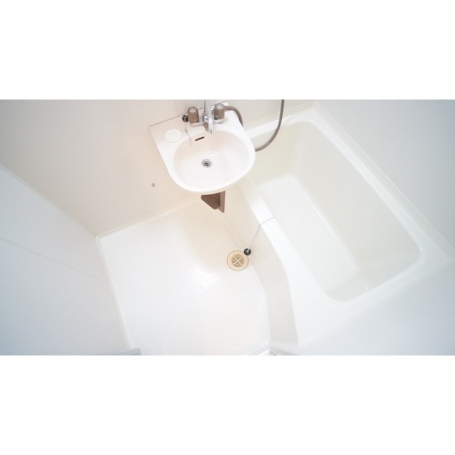 バス・シャワールーム　バス（同仕様タイプ）