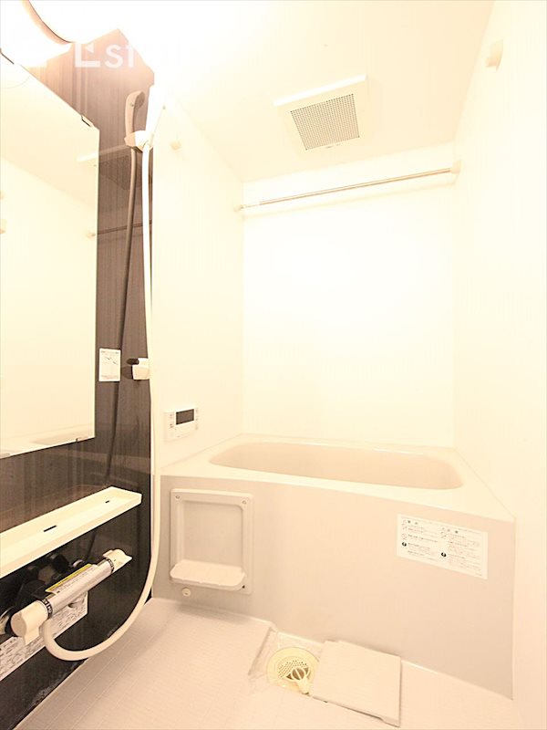 バス・シャワールーム　バスルーム