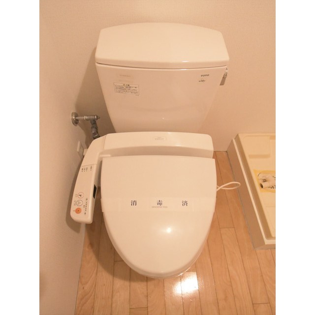 トイレ　落ち着いたトイレです