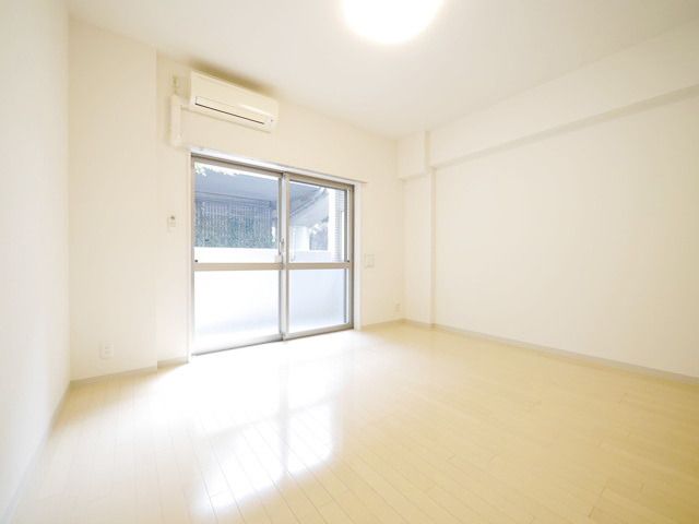 その他部屋・スペース　★洋室約８．１帖！★