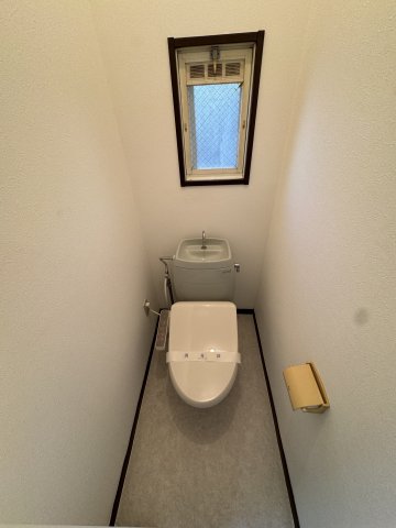 トイレ　退去前につき、前回募集時のお写真です。