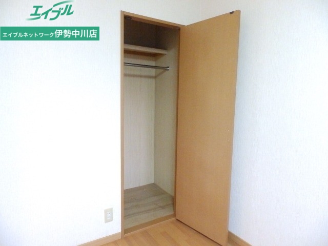 収納　同型参考写真です。