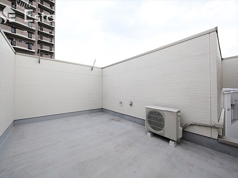 バルコニー　バルコニー