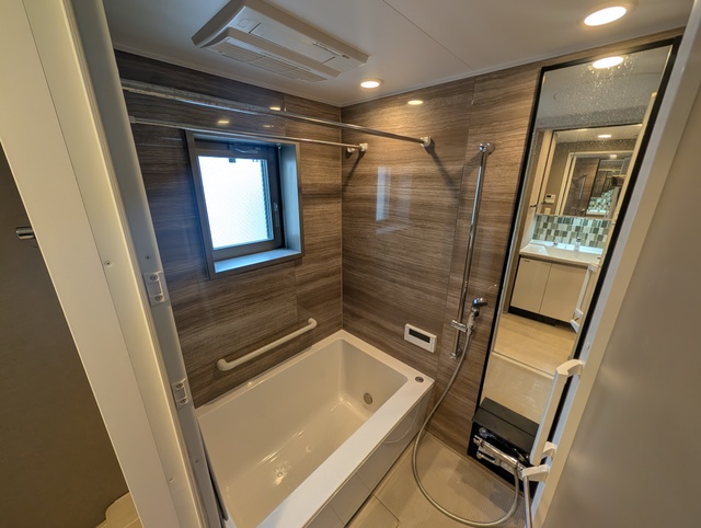 バス・シャワールーム