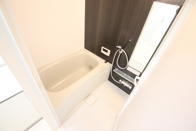 バス・シャワールーム　※別室の参考写真の為、現況優先です。
