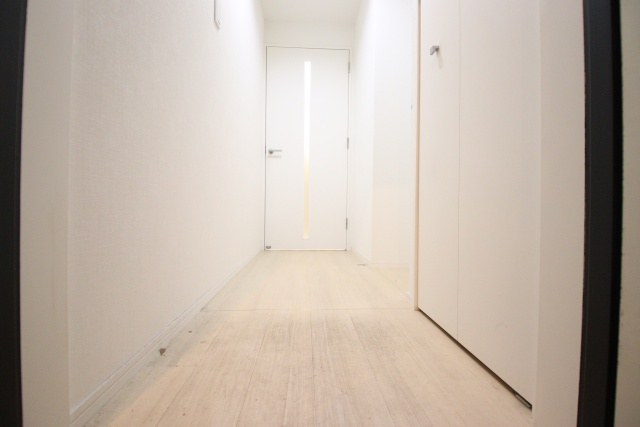 玄関　※別室の参考写真の為、現況優先です。