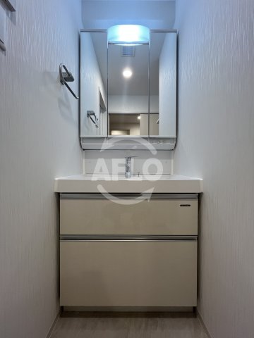 洗面設備　プレジオ西中島ASIAN　洗面台