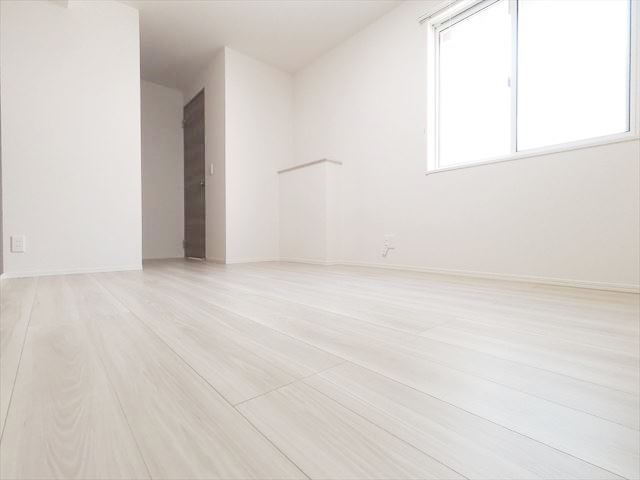 その他部屋・スペース　独立した6.9帖の洋室で寝室にピッタリ