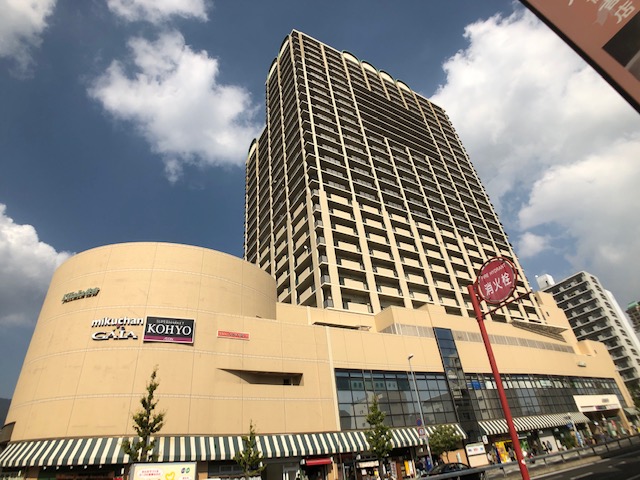 ショッピングセンター　KiLaLa住吉（ショッピングセンター）まで823m