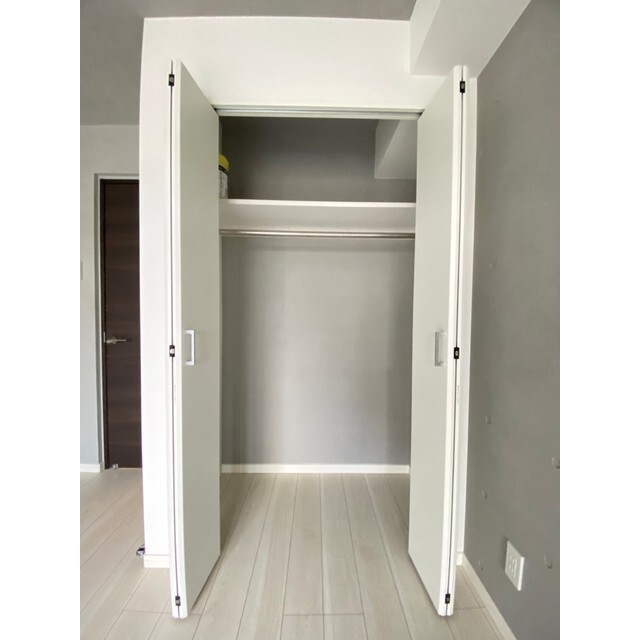 収納　内装は落ち着いています