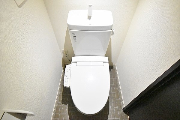 トイレ　★温水洗浄便座付トイレ★