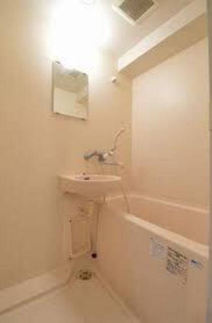 バス・シャワールーム　※別部屋参考写真