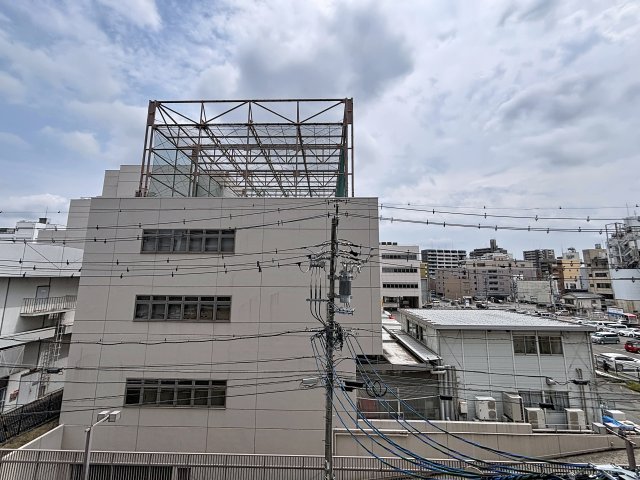 眺望　掲載写真は同型の左右反転の部屋を掲載しております。仕様等が異