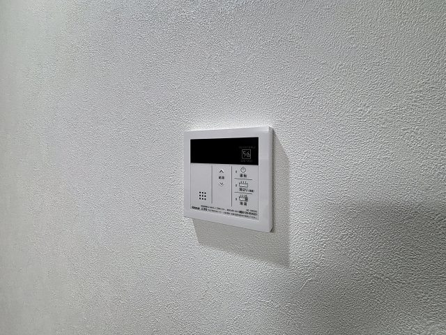 その他　掲載写真は同型の左右反転の部屋を掲載しております。仕様等が異