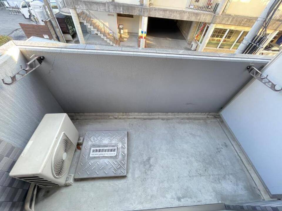 バルコニー　バルコニー