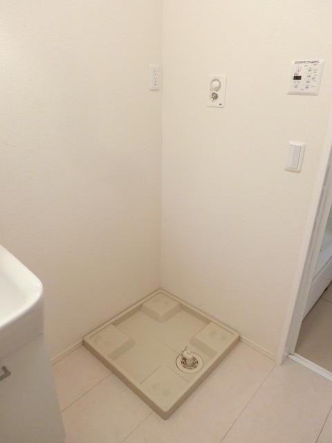 洗面設備　★洗濯機置場★