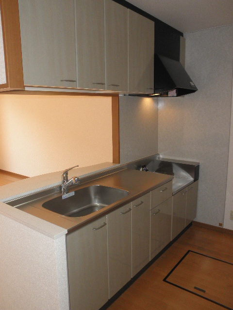 キッチン　※別部屋写真、現状優先