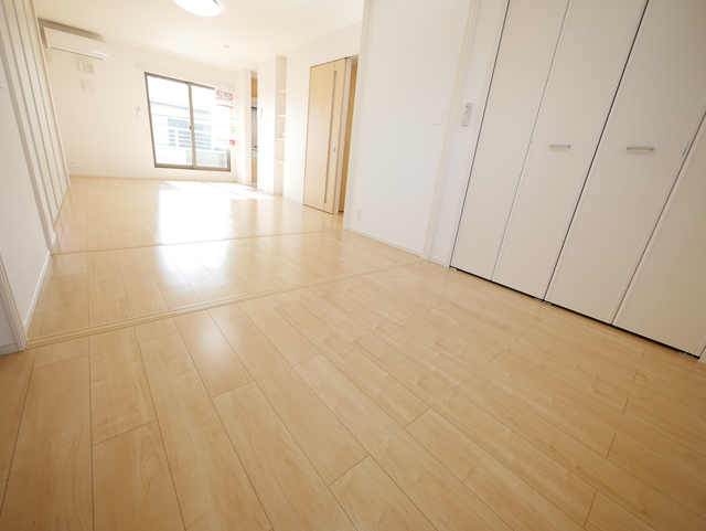 居室・リビング　★採光両行の明るいお部屋★