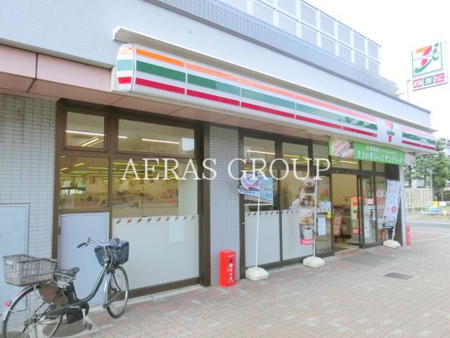コンビニ　セブンイレブン北区赤羽北2丁目店（コンビニ）まで220m