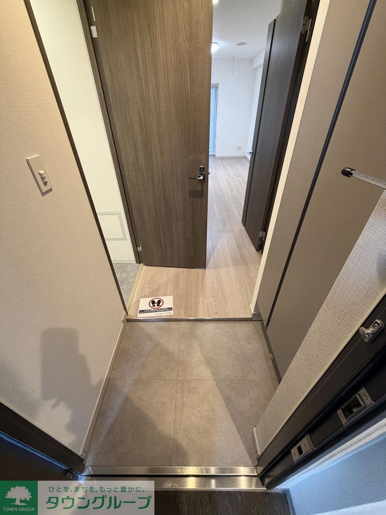 玄関　キッチン