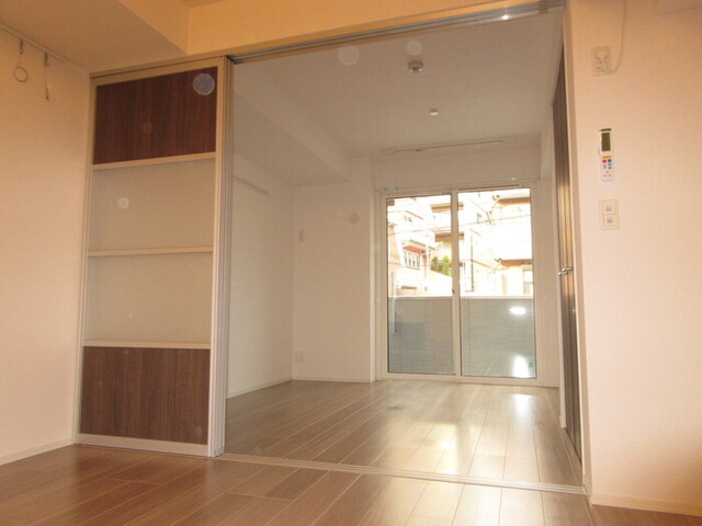 居室・リビング　洋室