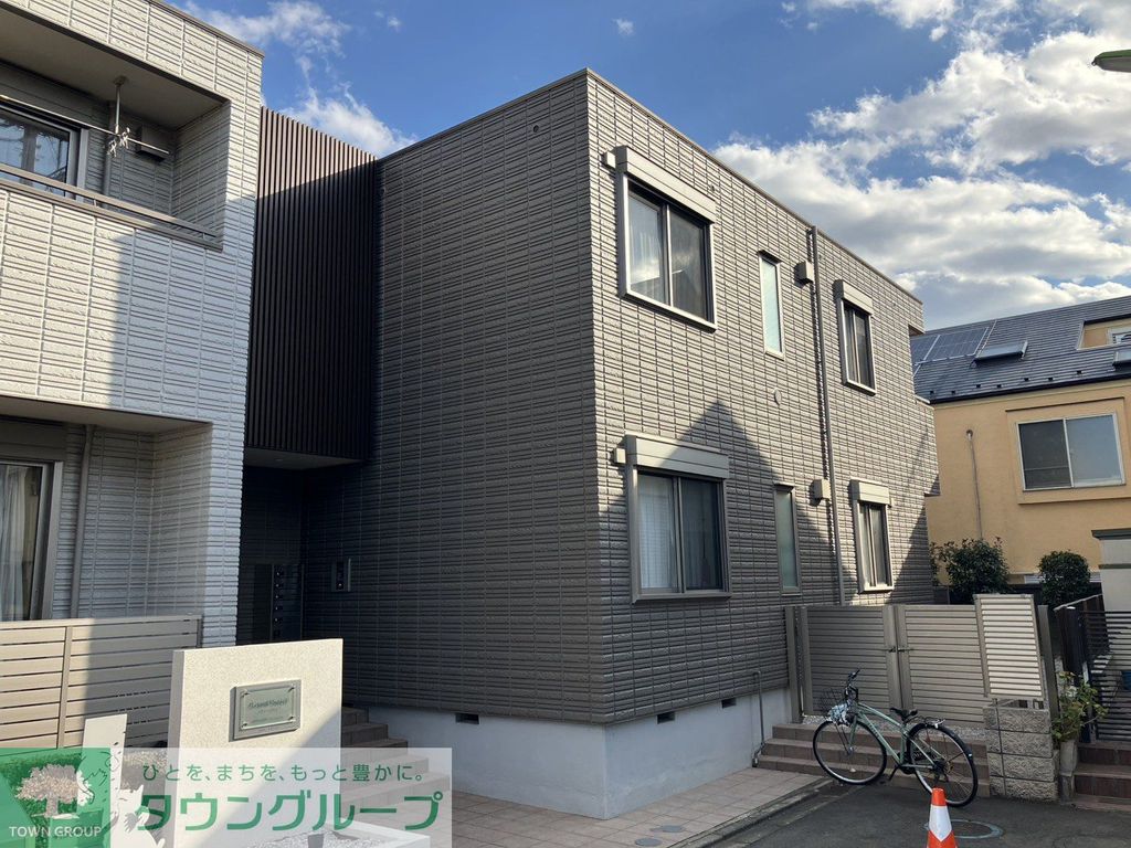 建物外観　エントランス