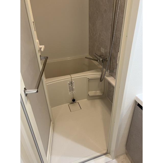 バス・シャワールーム　日々の暮らしに欠かせないお風呂です