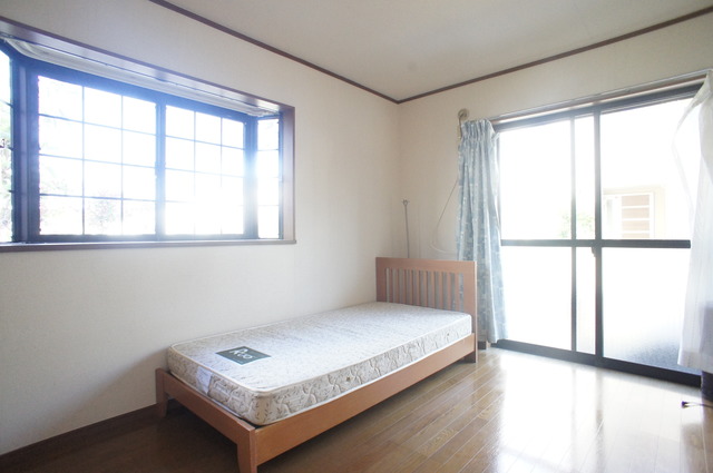 その他部屋・スペース　人気の２面採光♪※家具付きではございません。