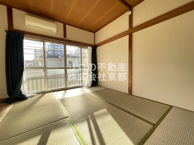 居室・リビング　明るい雰囲気で暮らしやすい！優しい質感の室内がオススメ☆