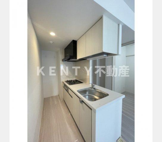 キッチン　コンパクトなキッチンで掃除もラクラク