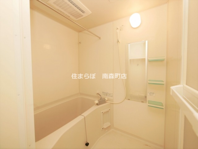 バス・シャワールーム　「見た目じゃなく、心に“しっくりくる”を大切に。」