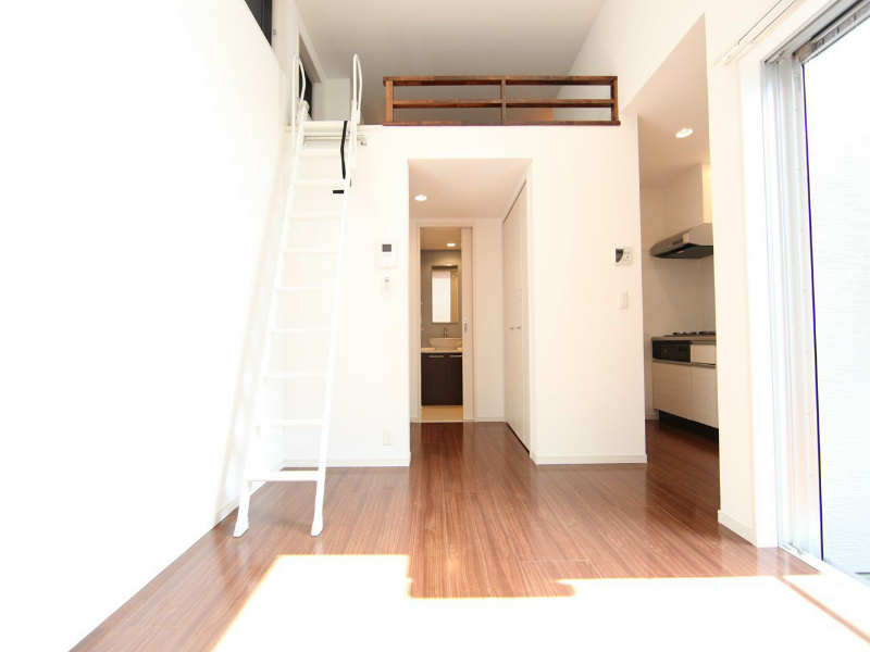 バルコニー　洋室9.3帖　ロフト4.7帖（収納でもお部屋でも使えます）