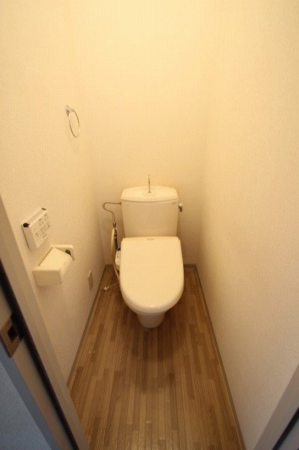 トイレ　同物件別室