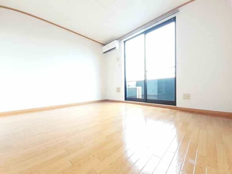 居室・リビング　図面と現状に相違がある場合には現状を優先