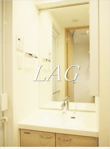 洗面設備　洗面台になります。