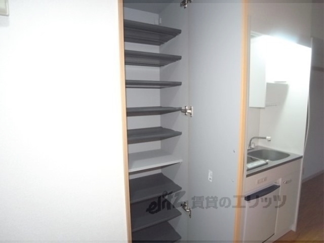 収納　結構入りそうです。