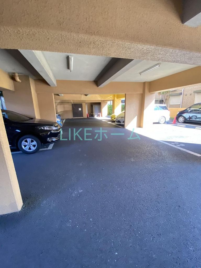 駐車場　バルコニー