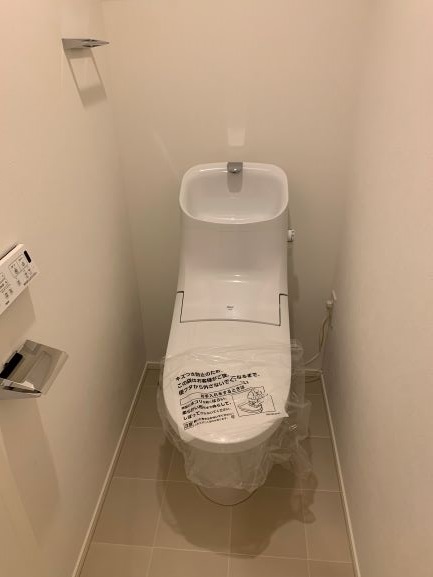 トイレ　※別部屋参考写真