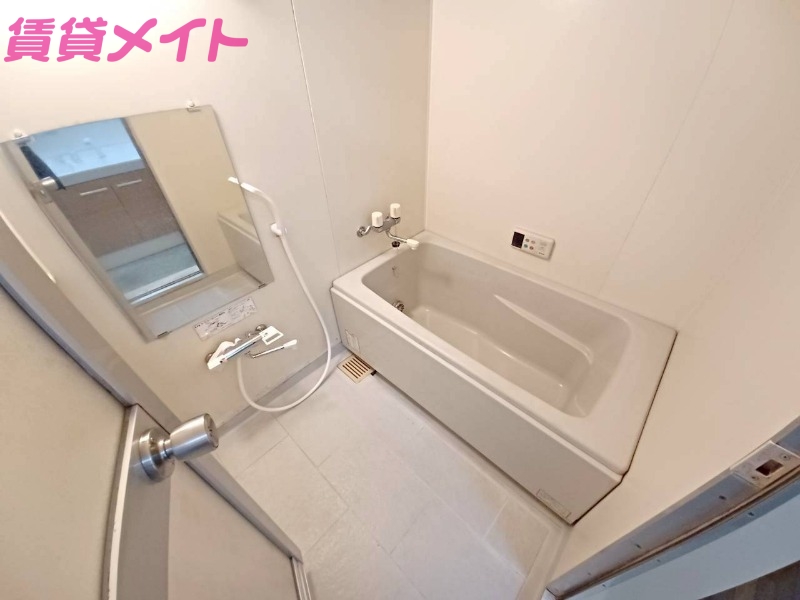 バス・シャワールーム　別部屋参照。現状優先となります。