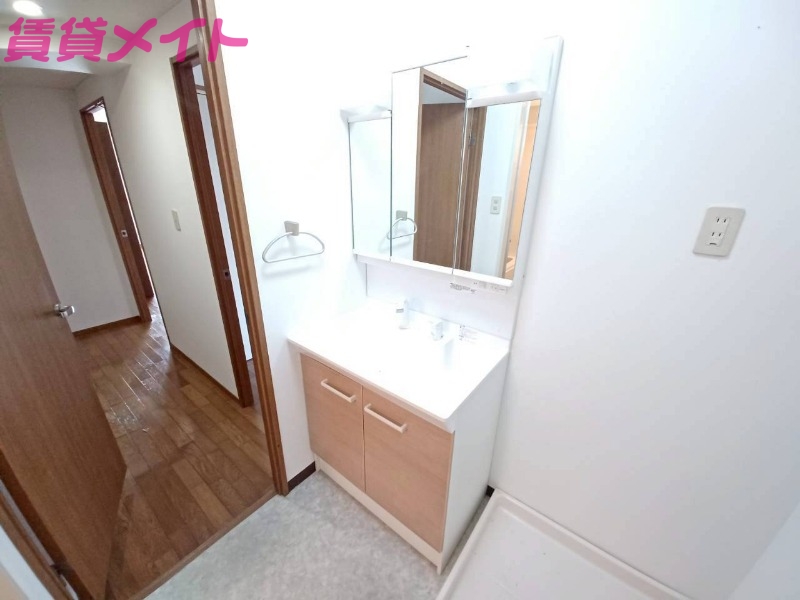 洗面設備　別部屋参照。現状優先となります。