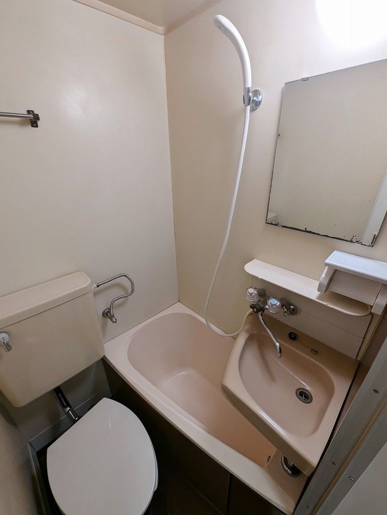 バス・シャワールーム　バス