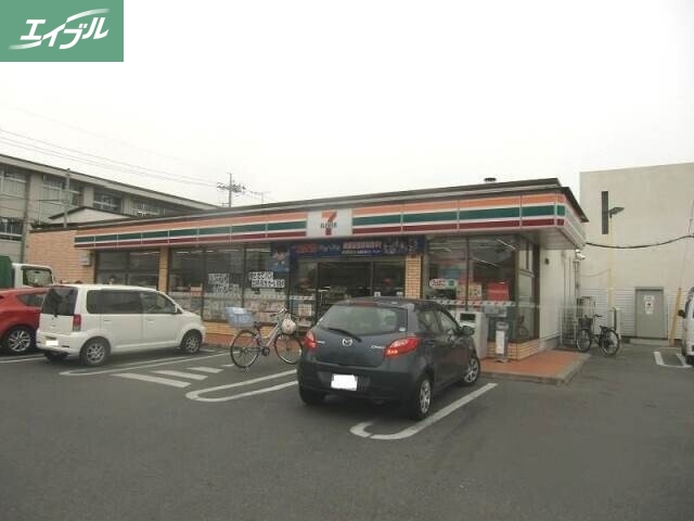 コンビニ　セブンイレブン岡山平井4丁目店（コンビニ）まで295m