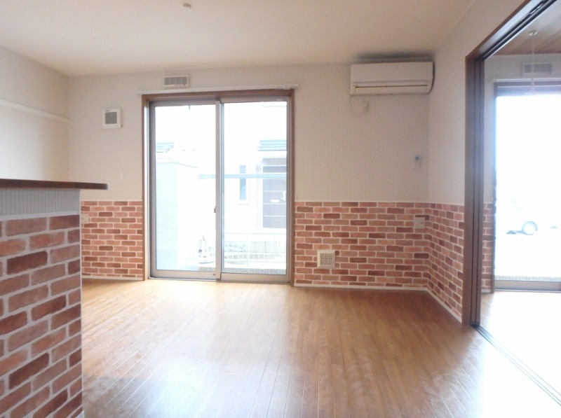 居室・リビング　図面と現状に相違がある場合には現状を優先