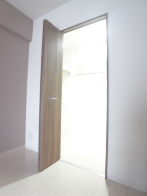 収納　ウォークインクローゼット