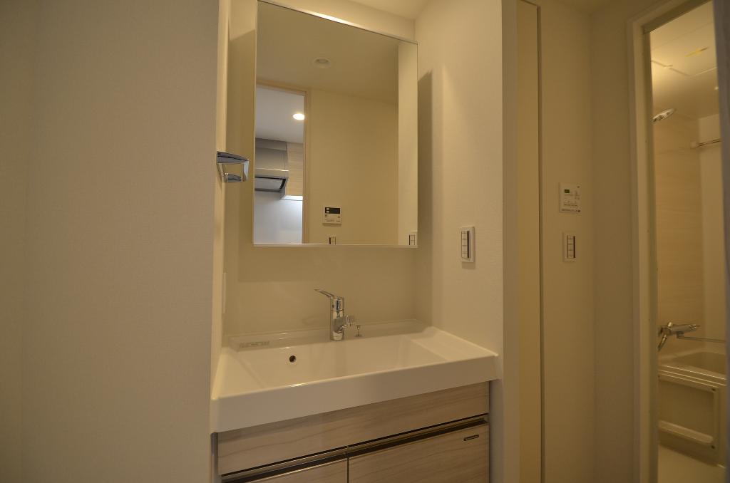 洗面設備　洗髪洗面化粧台